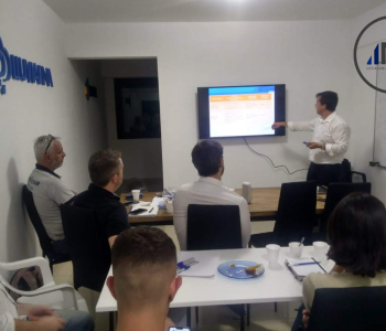 Asesoramiento financiero profesional con capacitación personalizada